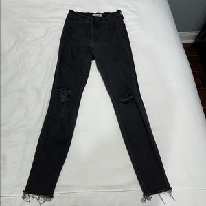 Madewell black 9 inch high rise skinny jeans with holes size 26T